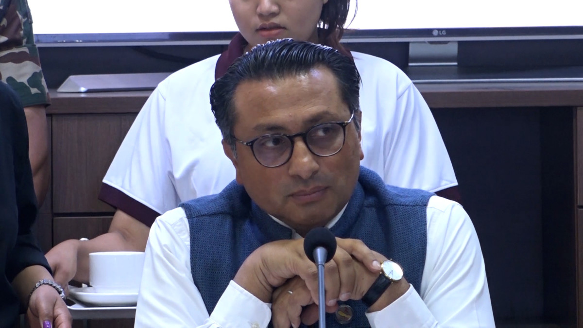 संविधानमै संशोधन र जनमत संग्रहको व्यवस्था छ, त्यसमै टेकेर अघि बढ्छौँः स्वर्णिम वाग्ले