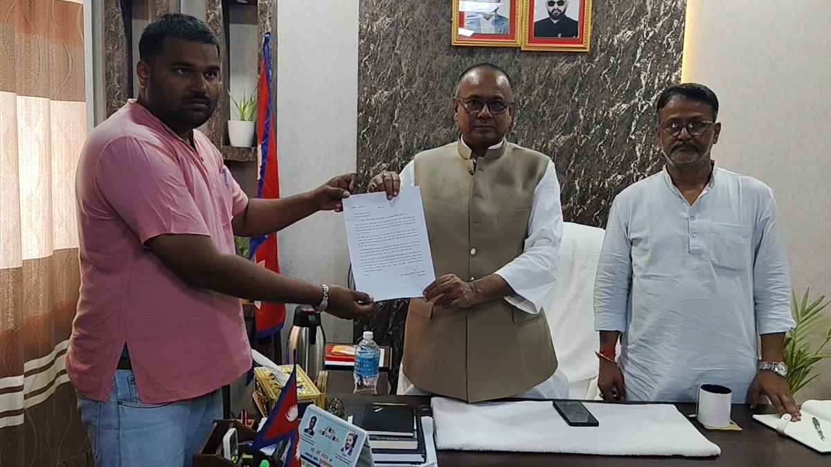 कमला नदीमा नयाँ पुल निर्माणको माग गर्दै सात दिने अल्टिमेटम