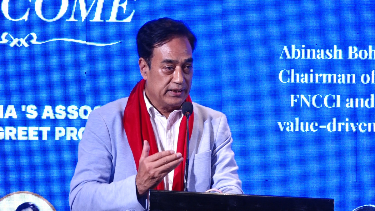 निजी क्षेत्रबीच व्यावसायिक एकता र सहकार्यमा पूर्वअध्यक्ष मल्लको जोड