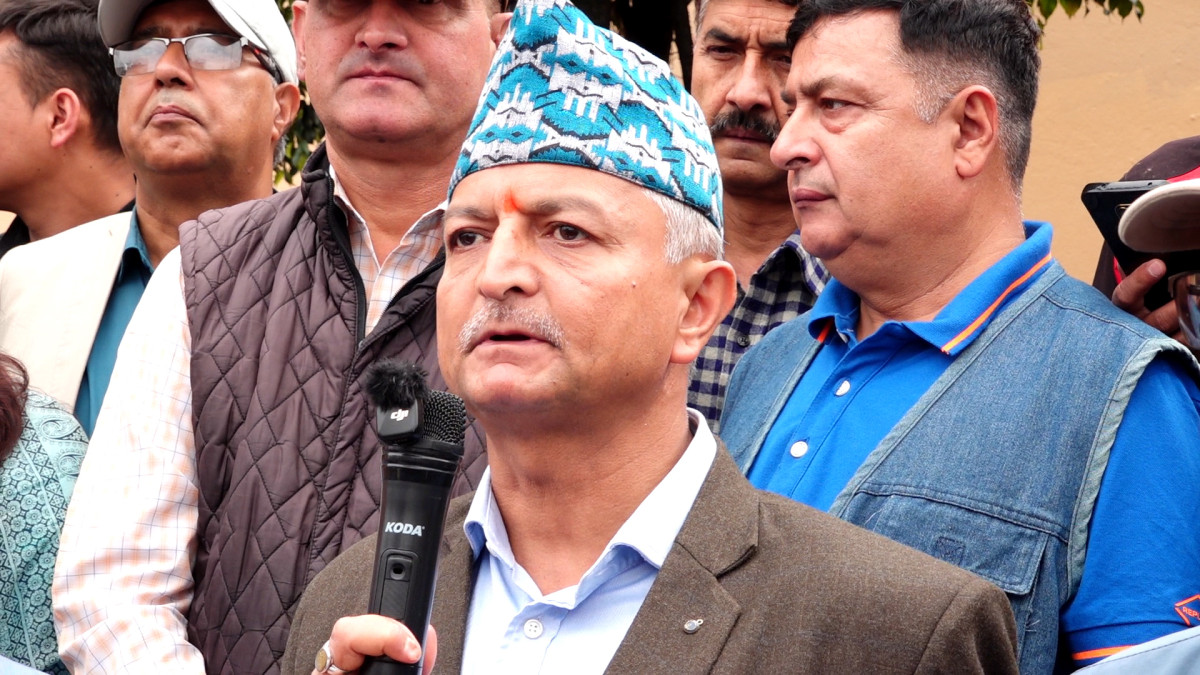 दुई तिहाइ नजिकको सरकारले अध्यादेशको शरण लिनु लोकतन्त्रका लागि दुर्भाग्यपूर्णः बार अध्यक्ष मिश्र
