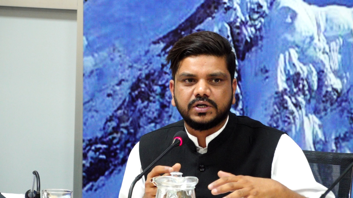 वैदेशिक रोजगारीमा हुने ठगी नियन्त्रण गर्न पर्याप्त जनशक्ति नै छैनन्ः मन्त्री यादव