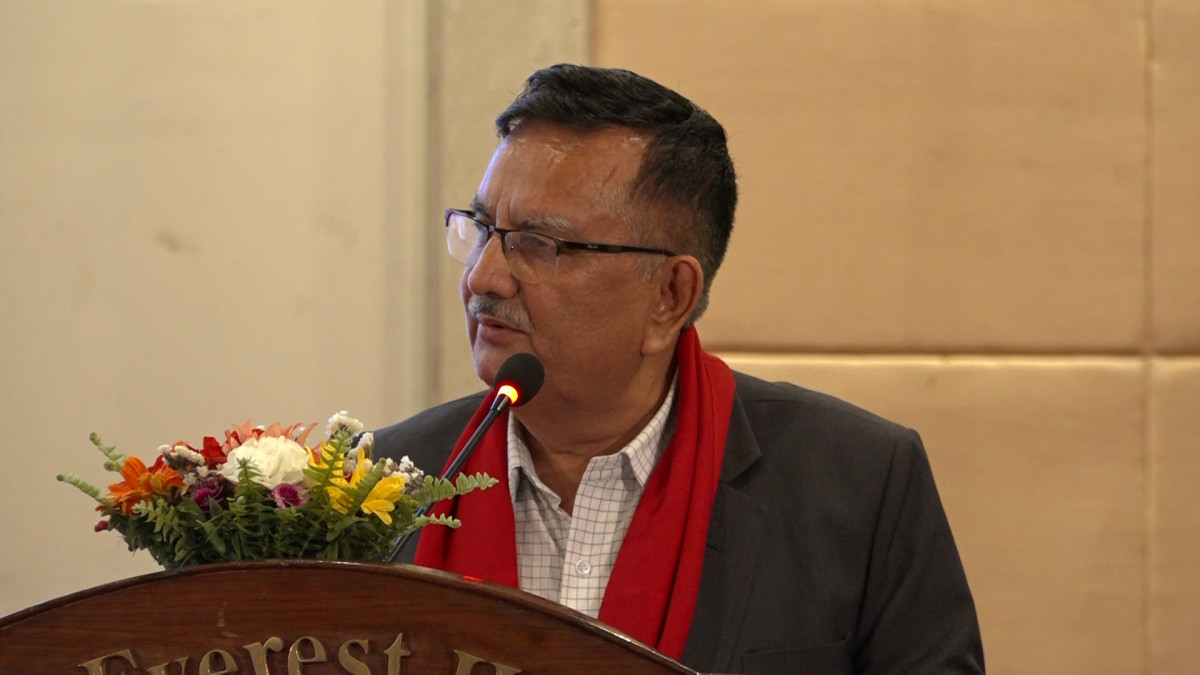 एआईको प्रयोगले ऊर्जा र पानीको चरम संकट निम्त्याउन सक्ने सुरेन्द्र पाण्डेको चेतावनी