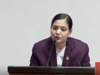 स्वास्थ्य बीमालाई नाफा नोक्शानको दृष्टिकोणबाट हेर्न हुँदैनः स्वास्थ्यमन्त्री