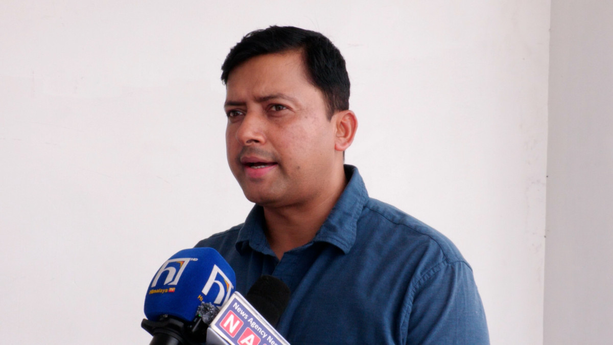 पार्टी नेतृत्व परिवर्तनबारे महेश बर्तौलाको टिप्पणी–कसैको इच्छा पूरा गर्ने ढंगले एमाले अघि बढ्दैन